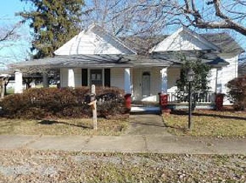 2nd image of 306 Wood St
