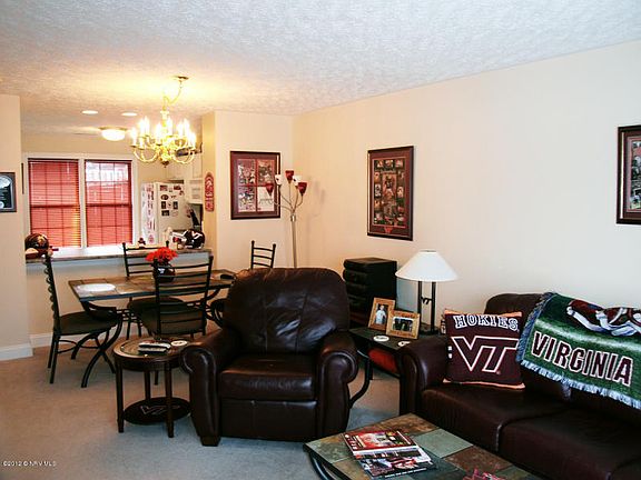 5th image of 315 Oaktree Blvd