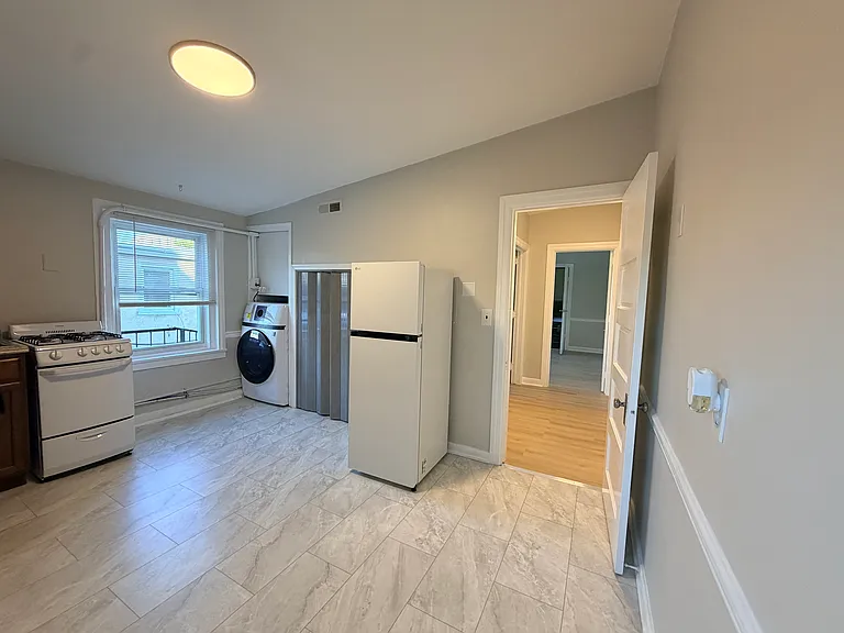 217 Northampton St #3 — Photo 5