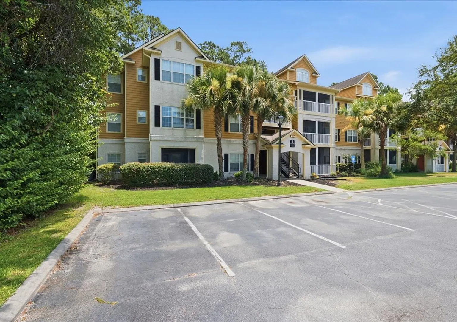 Island Living in a Gated Community | Spacious 2BR Condo on Whitemarsh Island — Photo 1