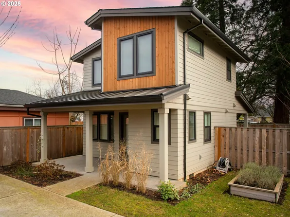 5580 SE Cooper St #B, Portland, OR 97206