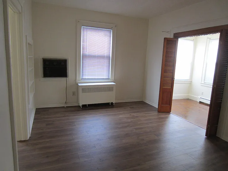 94 Campfield St — Photo 3