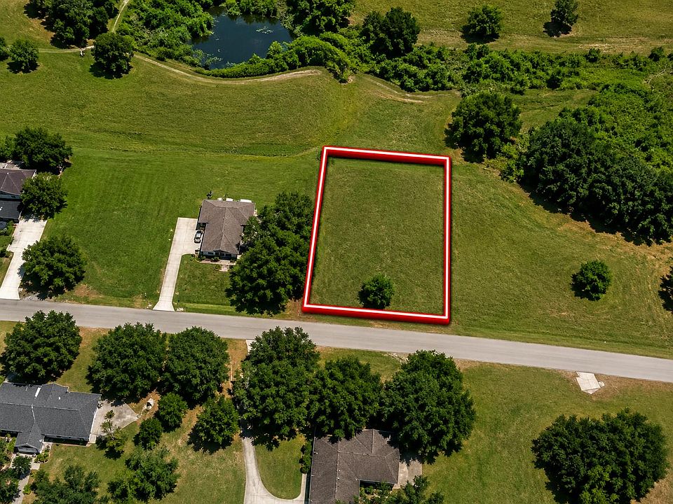 2nd image of 1133 Tennis Ln
