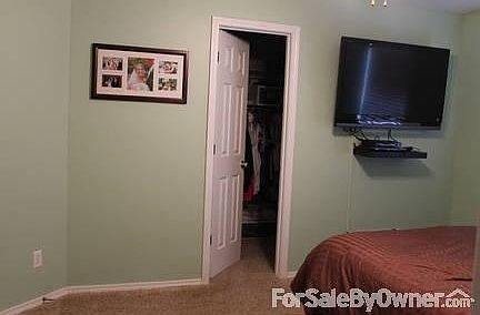 Master Bedroom
						:
						with 1/2 bath and walk-in closet