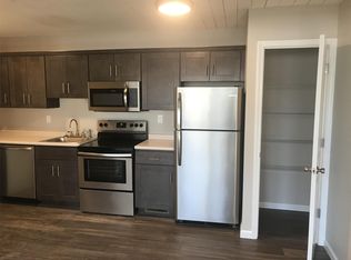 906 S Vine St APT 102, Urbana, IL