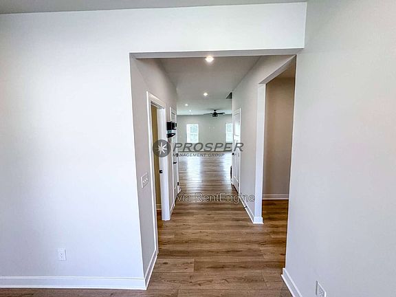 4th image of 124 Dunroyal Rd