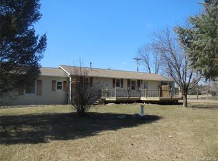 58541 Travis Rd, New Hudson, MI 48165