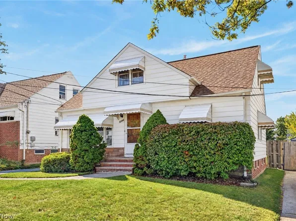 5392 E 132nd St, Garfield Heights, OH 44125