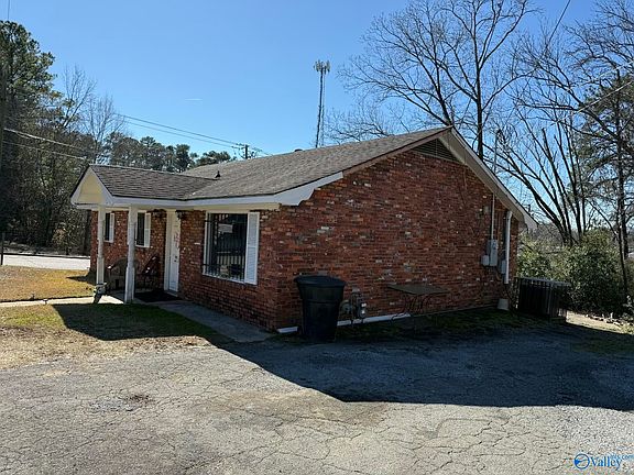 3rd image of 1601 Forrest Ave