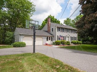 4 Haven Rd, Medfield, MA 02052