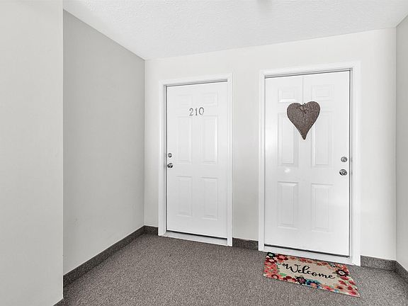 5th image of 210 Carom Cir #210