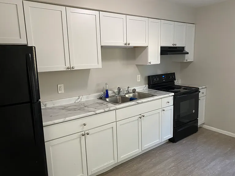 275 E Prairie St #1-A — Photo 4