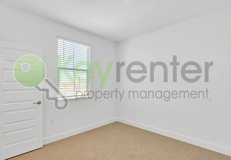 224 Twilight Peak Ct — Photo 31
