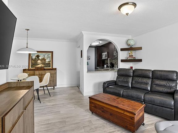 3rd image of 10002 Winding Lake Rd APT 204