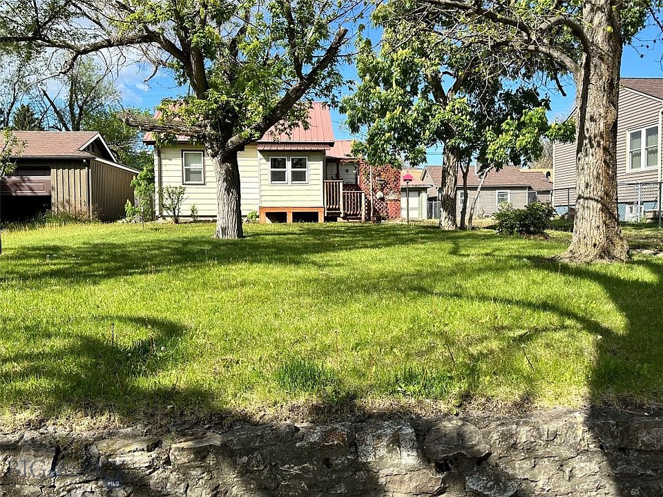 1st image of 512 S 12th St