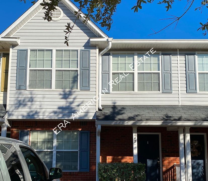 1st image of 142 Swaying Pine Ct