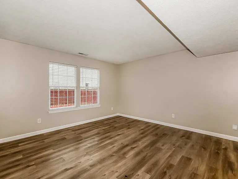 3329 Gainesville Ct — Photo 11