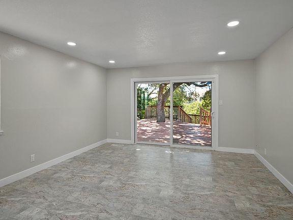 4th image of 450 Mountain View Drive