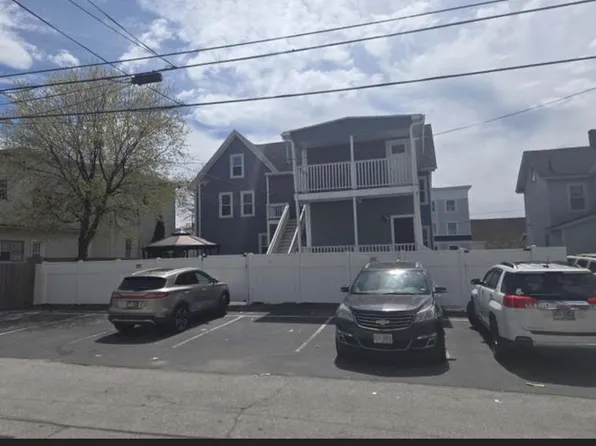 286 Lake Ave #1, Manchester, NH 03103