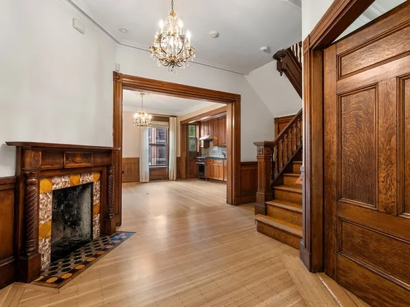 23 Cumberland St, Boston, MA 02115
