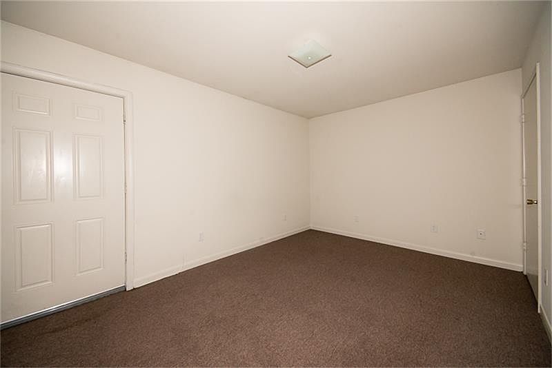 1st image of 142 S Bend Ct #A