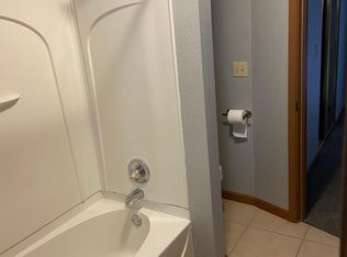 2605 S Peck Ct UNIT D, Independence, MO 64055