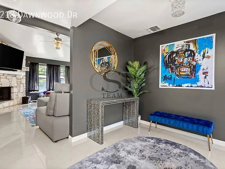 8218 Dawnwood Dr — Photo 3