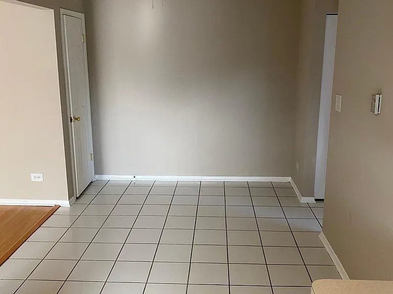 8410 Captons Ln #302 — Photo 4