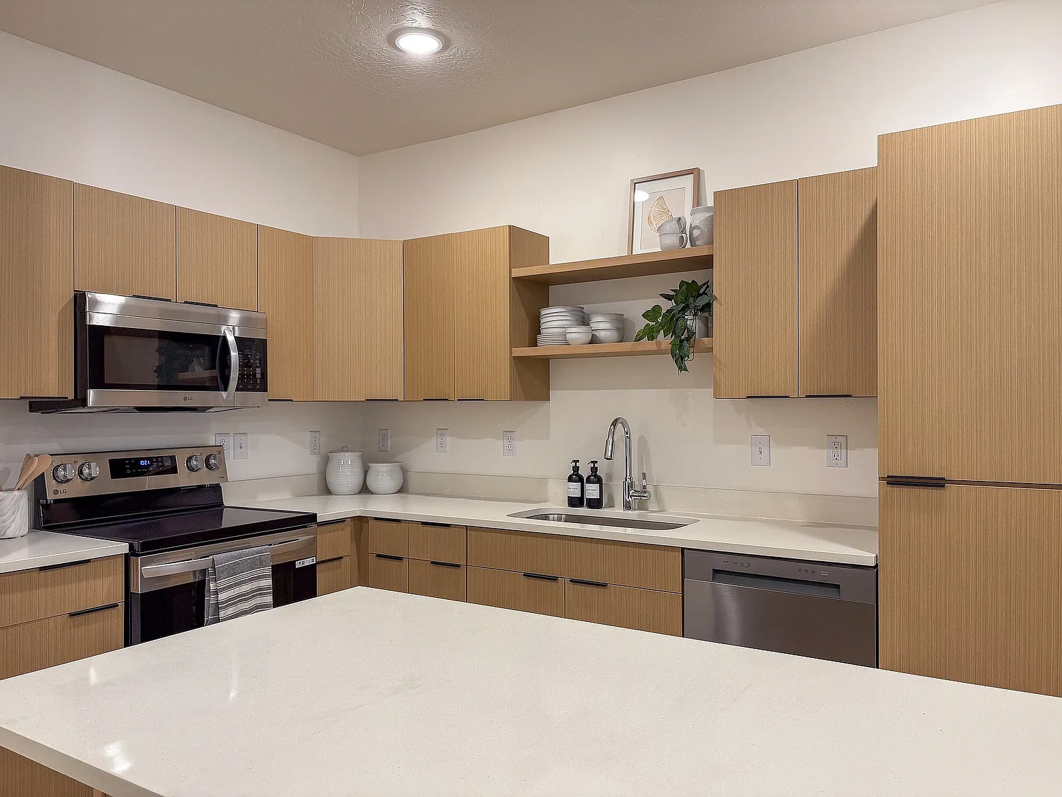 25th and Quincy Affordable Apartments — Photo 2