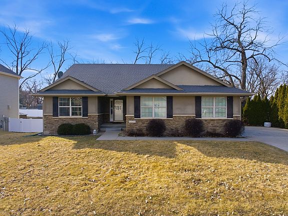 2nd image of 4400 SW 29th St