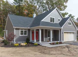 1 Robertson Dr, Hampton, NH 03842