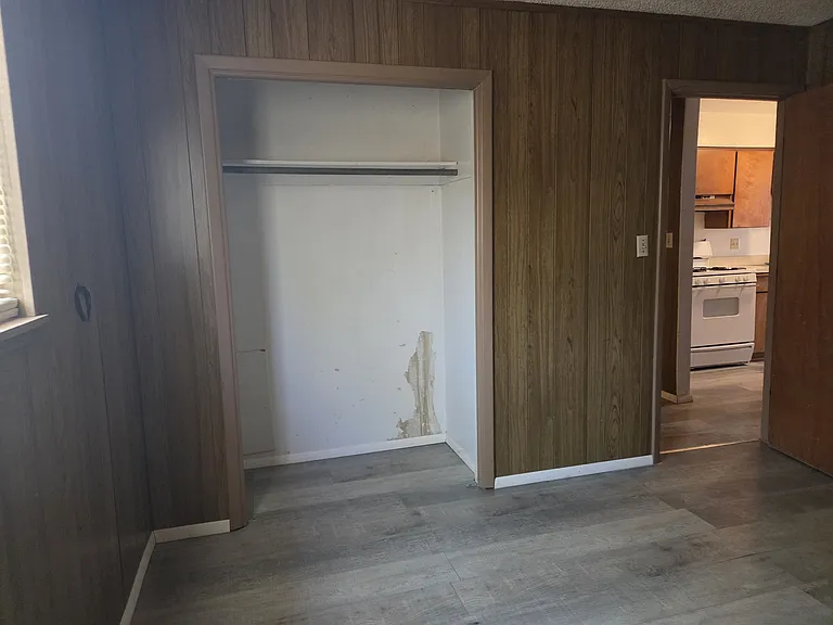1008 E Logan Ave #3 — Photo 7