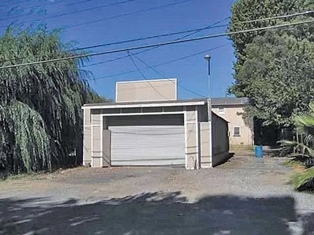 3955 Willow Rd photo 1