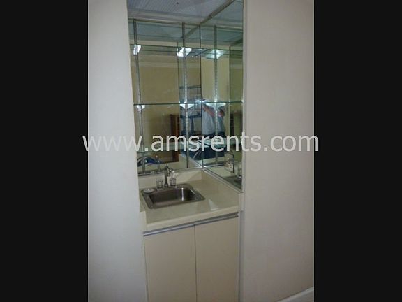 3rd image of 3267 Oak Lake Pl #131