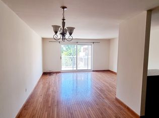 46 Township Line Rd APT 301, Elkins Park, PA 19027