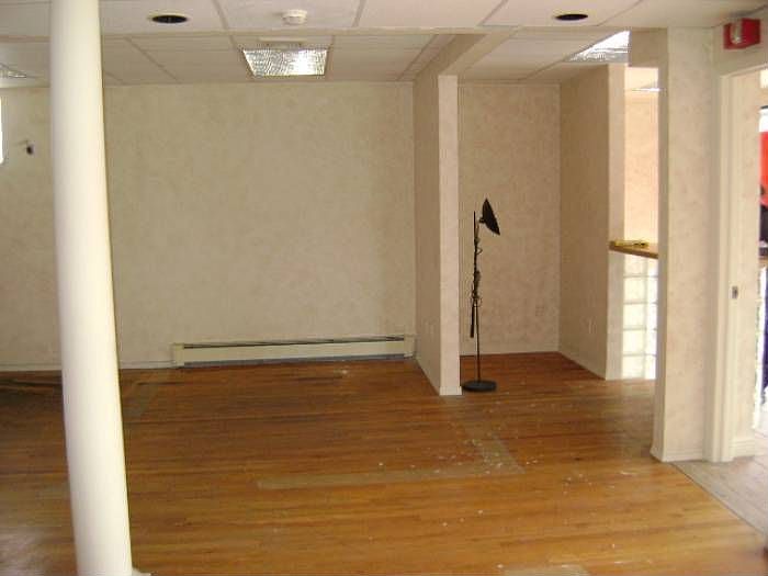 1st image of 520 Broadway APT 1