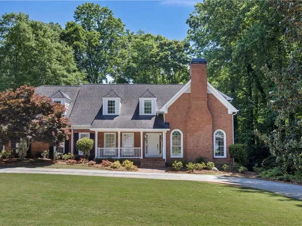 2706 Harvest Dr SE, Conyers, GA 30013