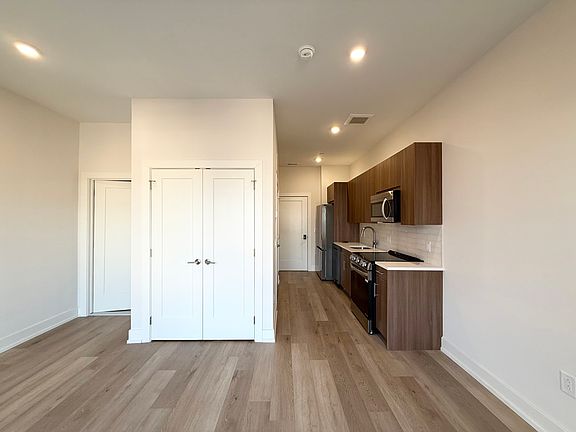 3rd image of 128 W Girard Ave #409