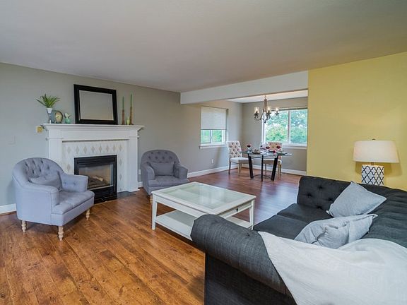 2nd image of 811 97th Dr SE