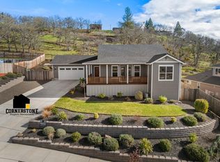 344 Avalon Ter, Eagle Pt, OR 97524