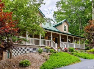 112 Lupton Rd, Sapphire, NC 28774