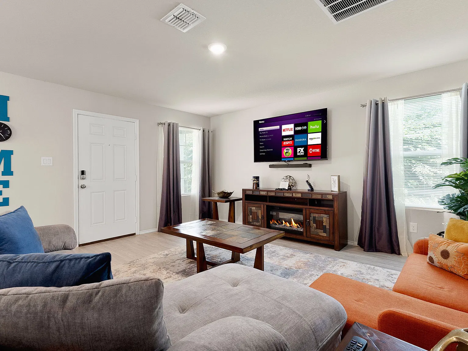 3 bed, 1450 sqft, $2,999 — Photo 4