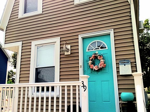 2nd image of 39 Union Ave