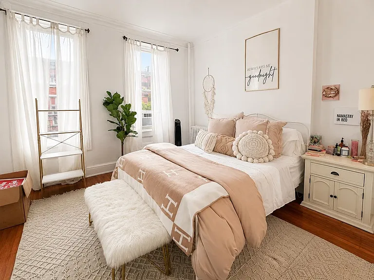 1021 Park Ave #2L — Photo 3