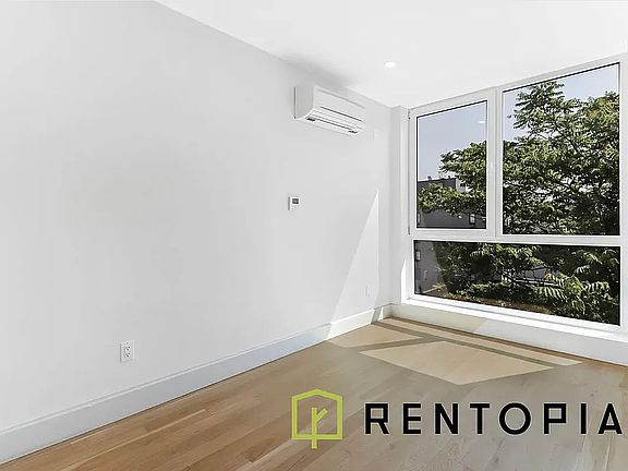 4th image of 438 Union Ave #6K