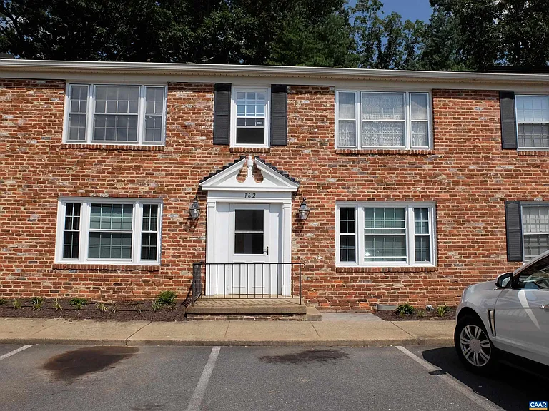 162 Hessian Hills Way #2 — Photo 1