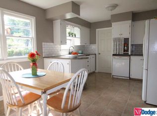 1103 Oke St, Papillion, NE 68046