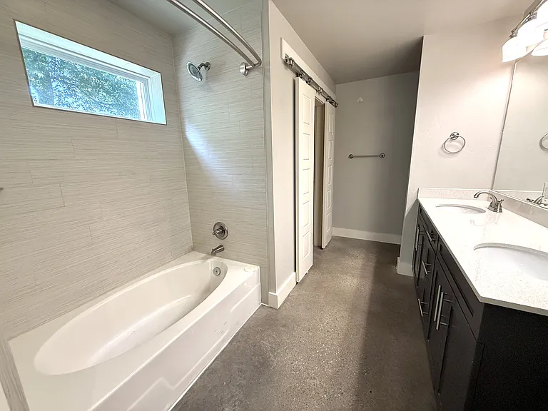 529 K St SW — Photo 18