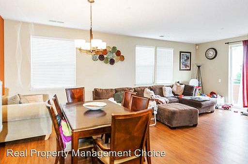 4th image of 8620 Belford Ave APT 103