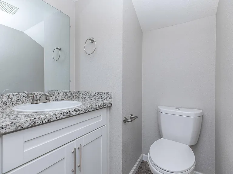 54 Quay Ct — Photo 109